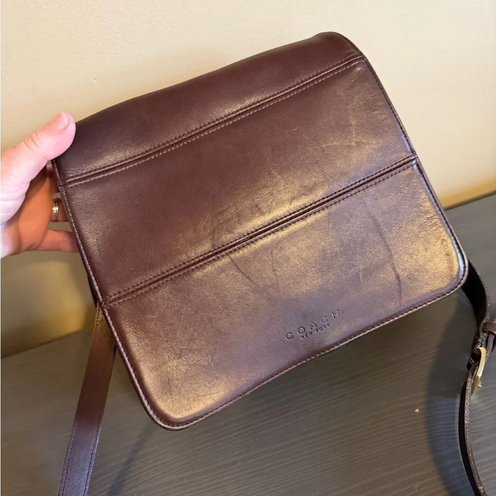 Coach Vintage Tribeca Flap Dark Brown Leather Messenger Bag 9092